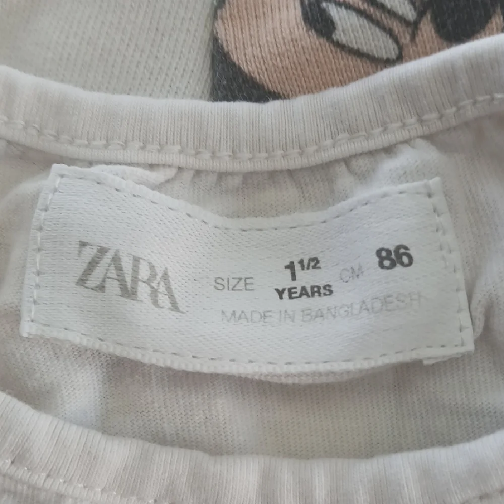 Zara Disney/Zara White Ruffled Top Minnie Mouse Shorts SZ 1 1/2 Years Girls